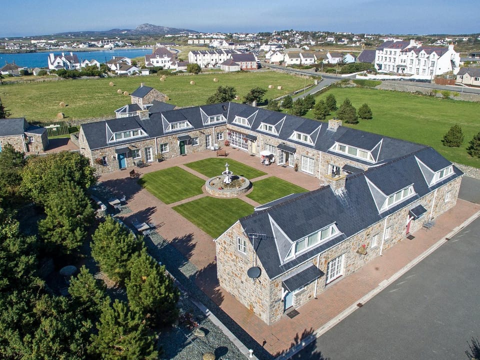Tyn Towyn - Ty Glas House in Trearddur Bay