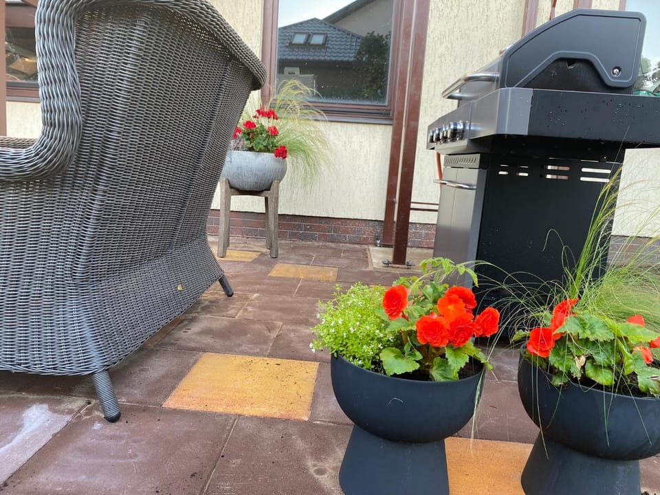 Patio, BBQ facilities, Seating area
