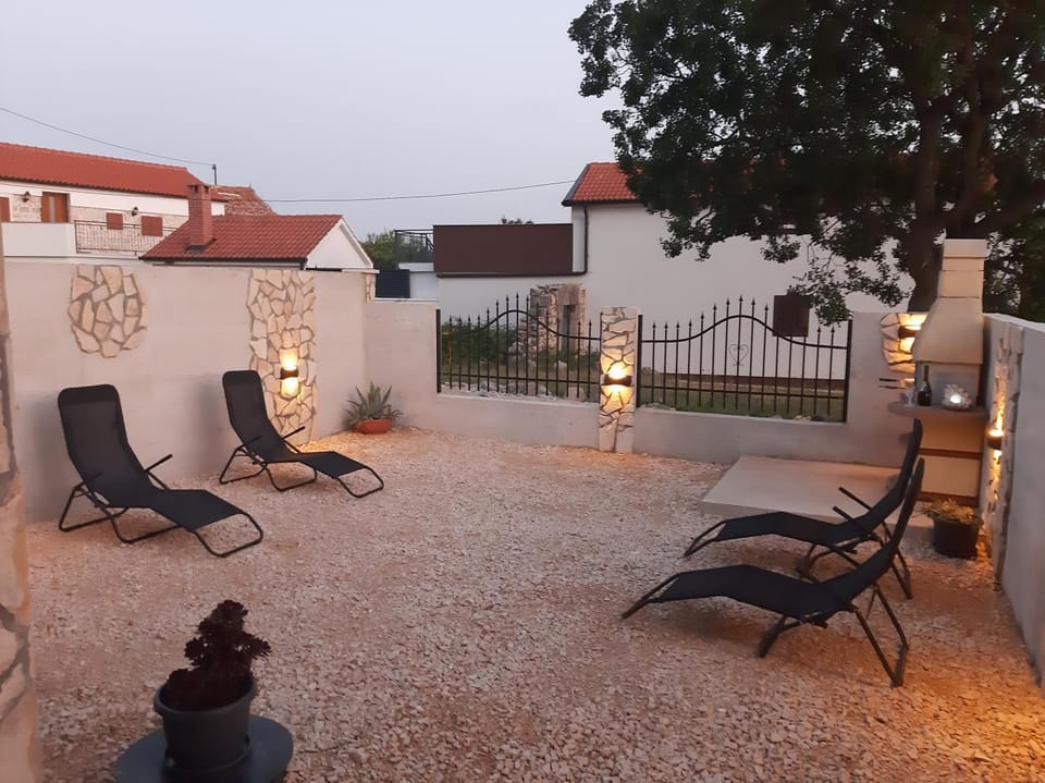 Nino Apartment in Zadar County