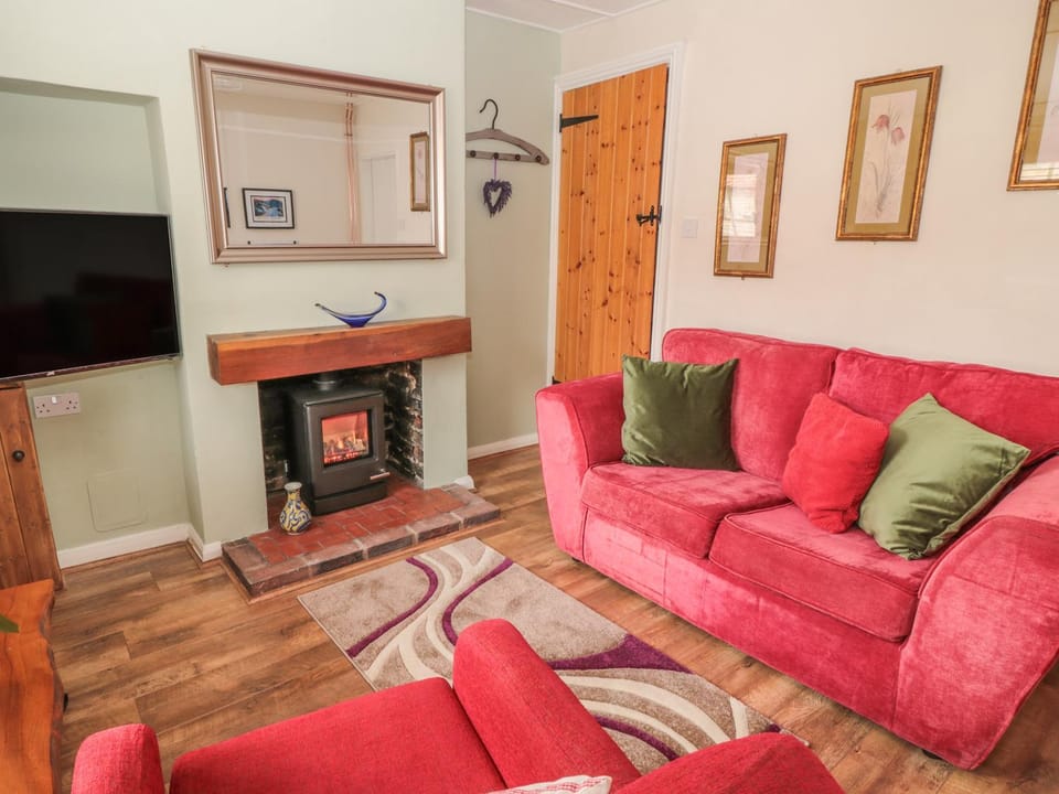 Cloverleaf Cottage House in England