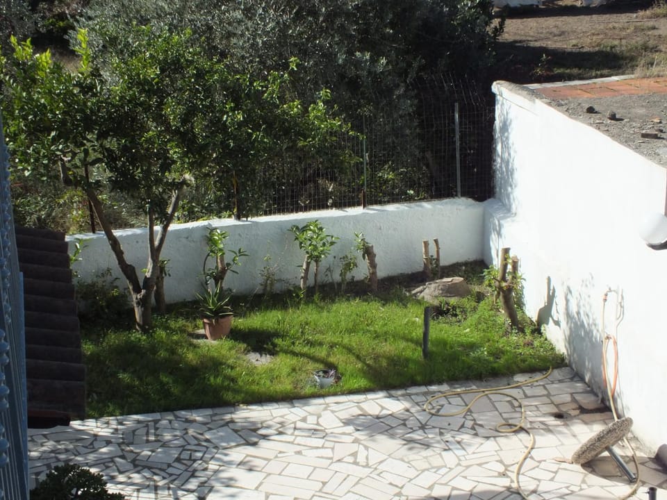Villa Dafne con ampio giardino, pochi minuti dal mare Fondi Sperlonga House in Lazio