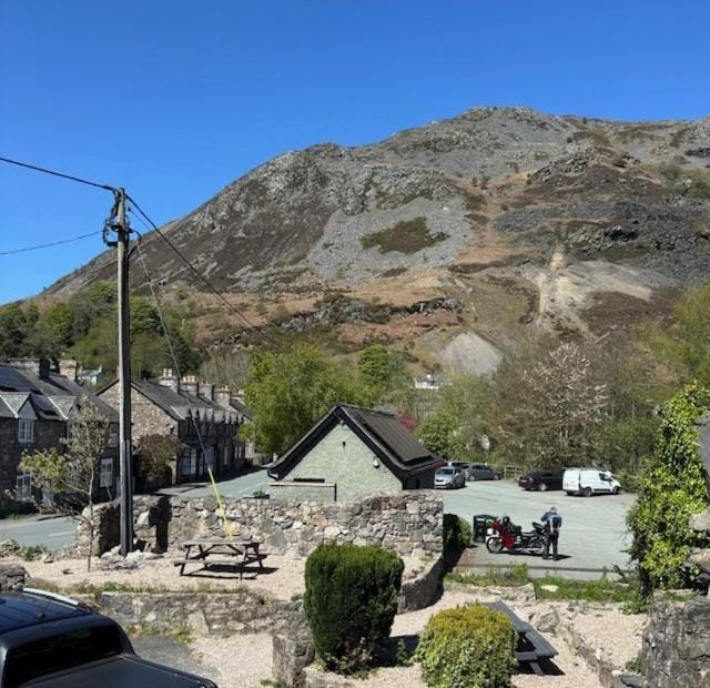 The New Inn Hotel in Llanwddyn