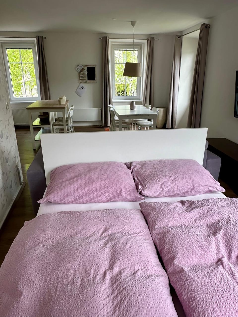 Bed, Living room, Bedroom