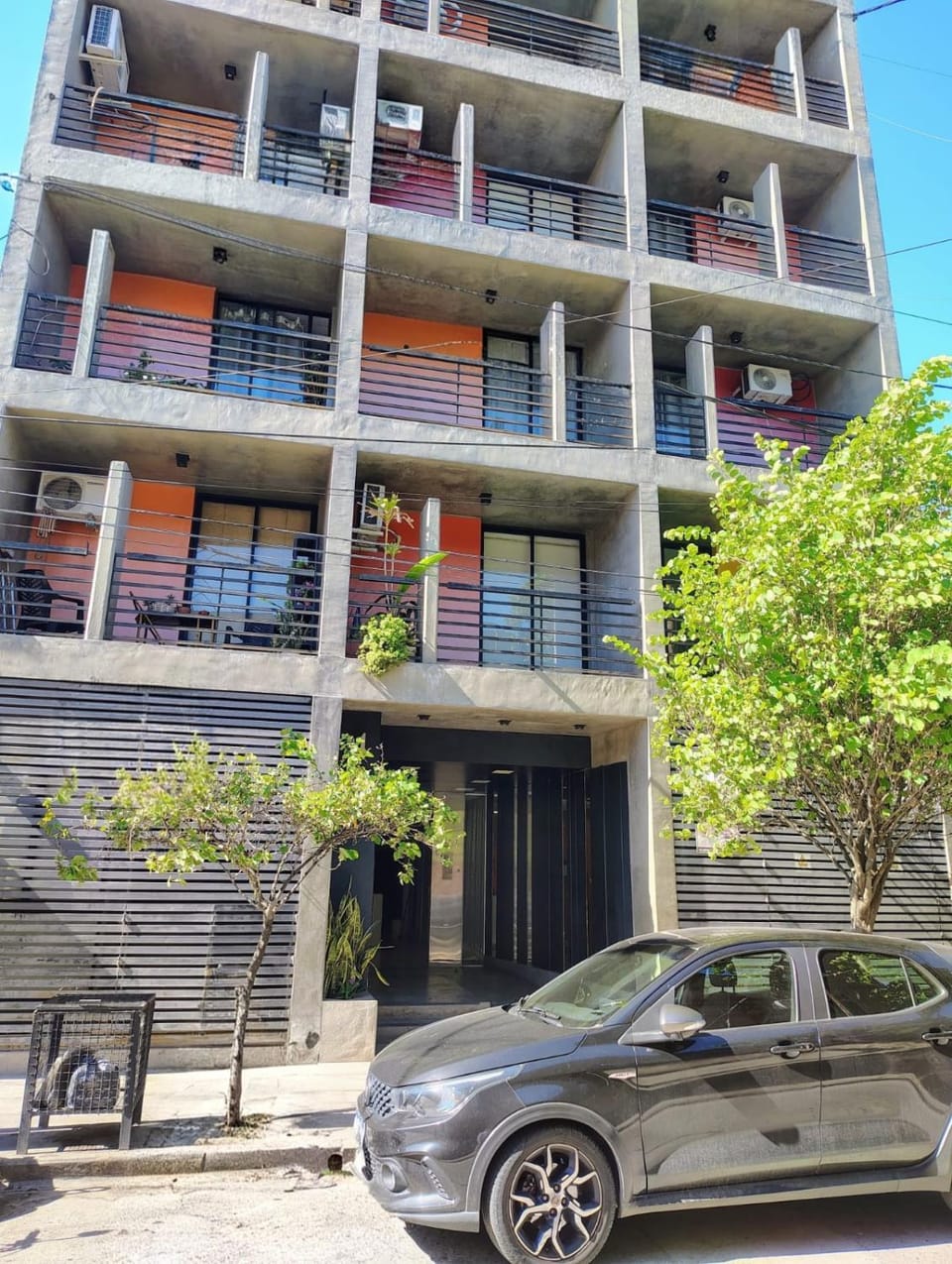 Property building, Neighbourhood