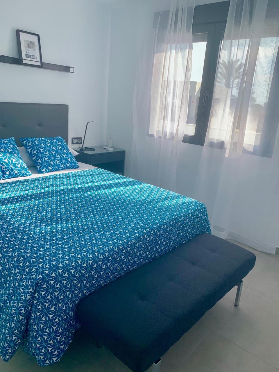 Photo of the whole room, Bedroom