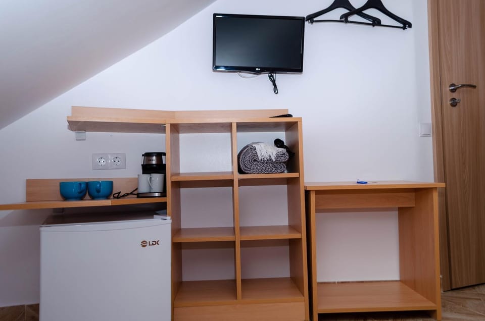 Mansarda mica cu baie proprie Apartment in Cluj-Napoca