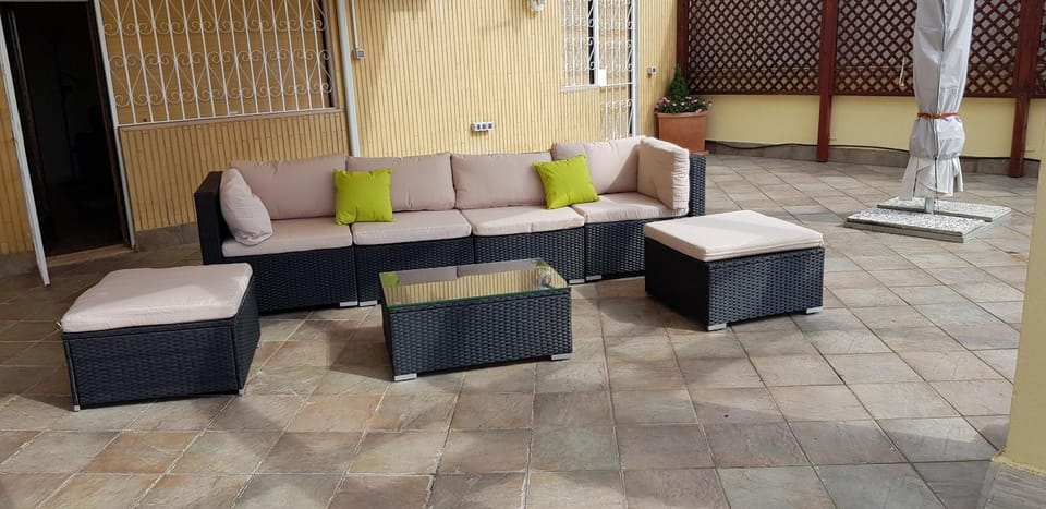 SUPERATTICO CON VISTA SUL CENTRO E I COLLI ALBANI Apartment in Rome