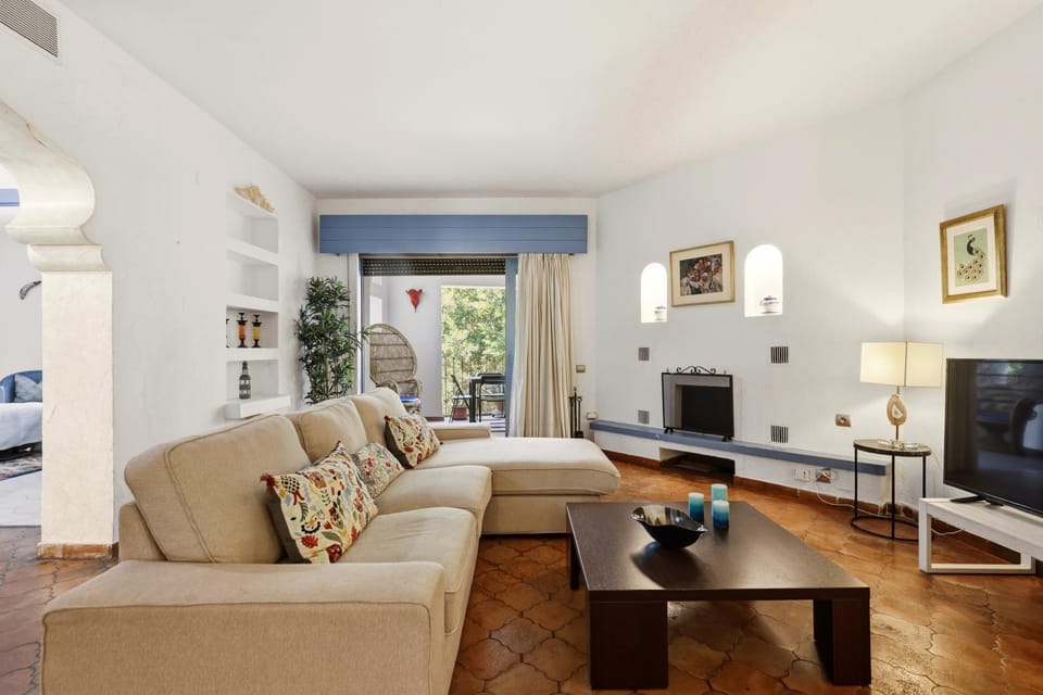 Puerto Banus 2 Bedrooms Apartment P2 Apartment in Marbella