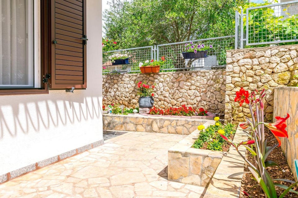 Property building, Patio