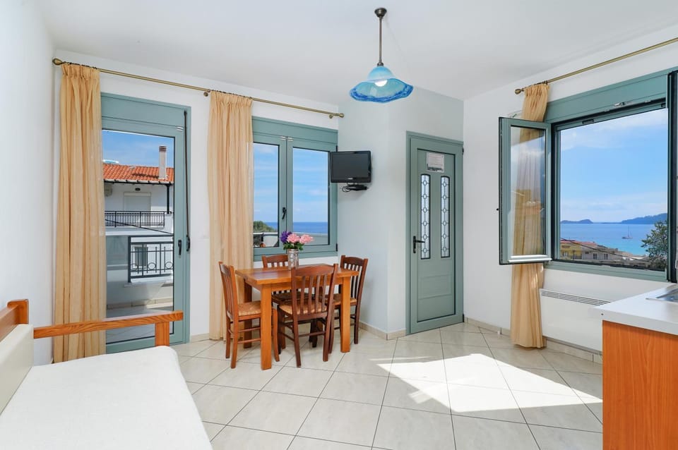 Dining area, Sea view