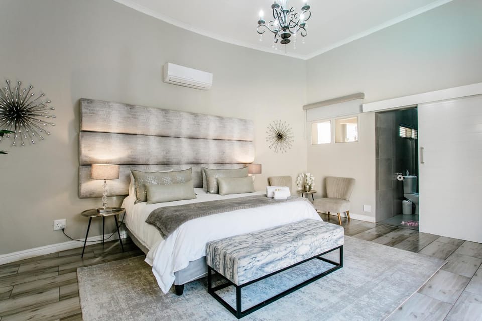 Bed, Bathroom, Bedroom, air conditioner