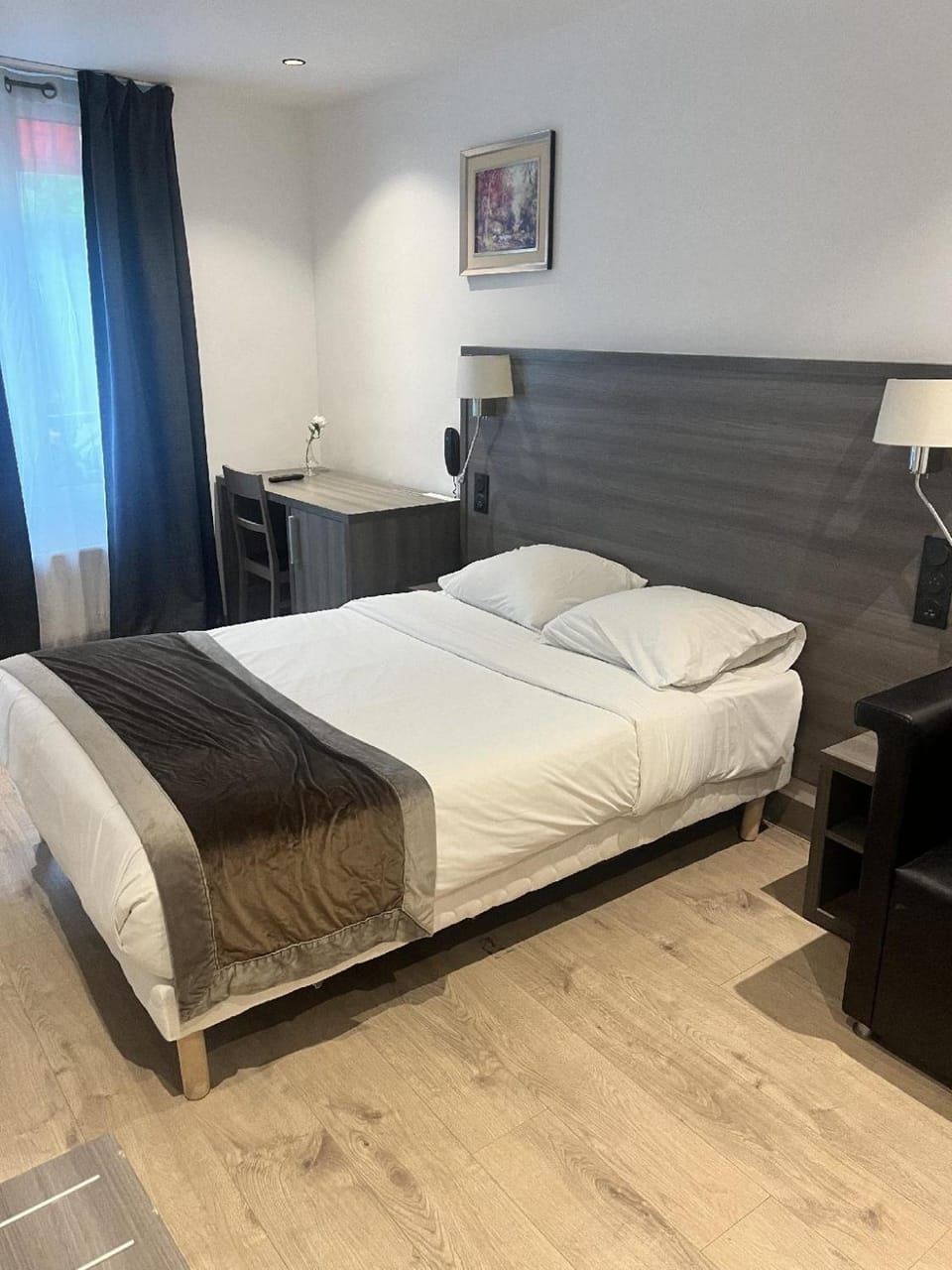 Photo of the whole room