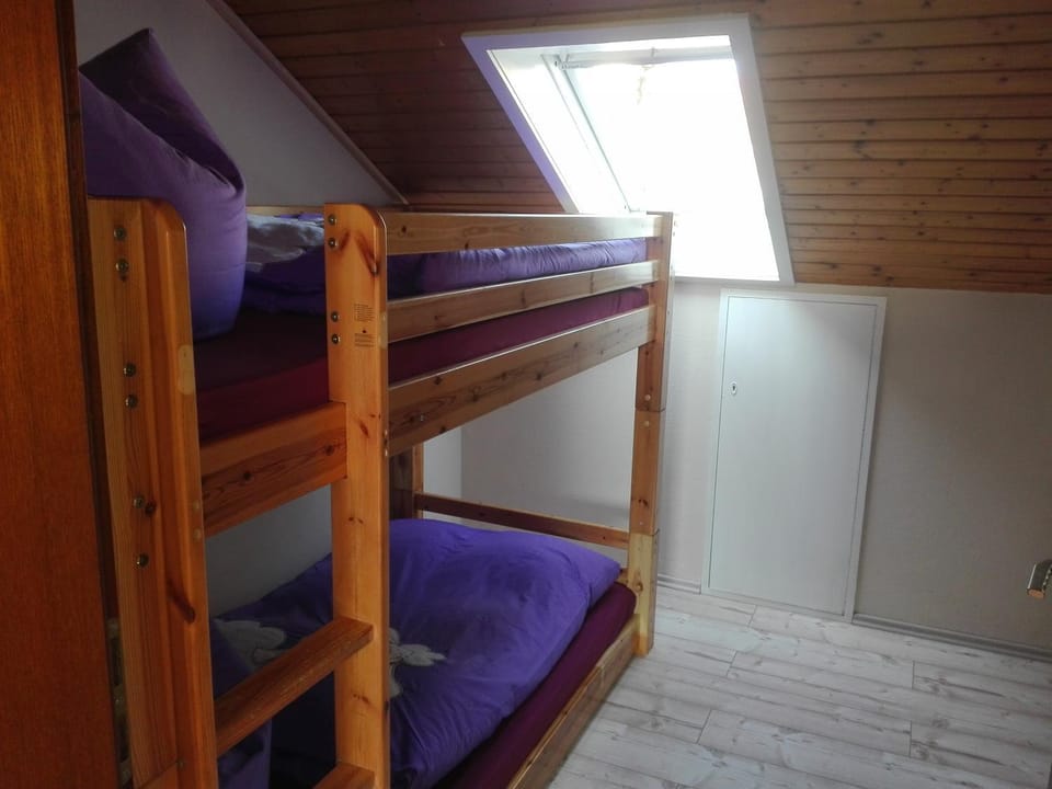 bunk bed