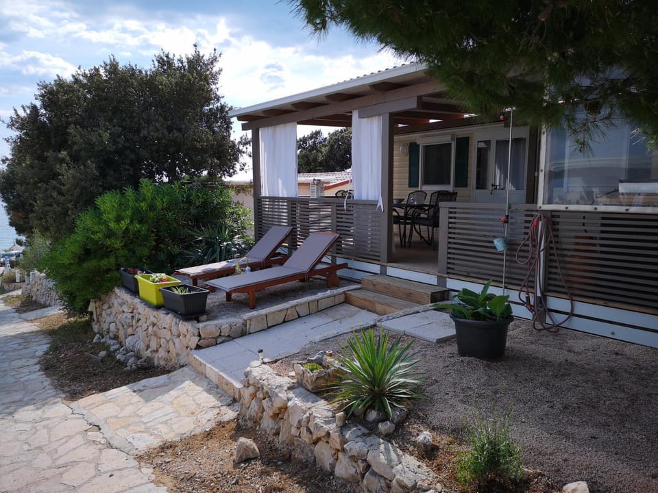 Garden, Balcony/Terrace