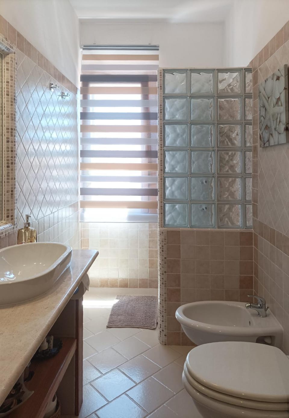 The Roses Garden Bed and Breakfast in Sardinia