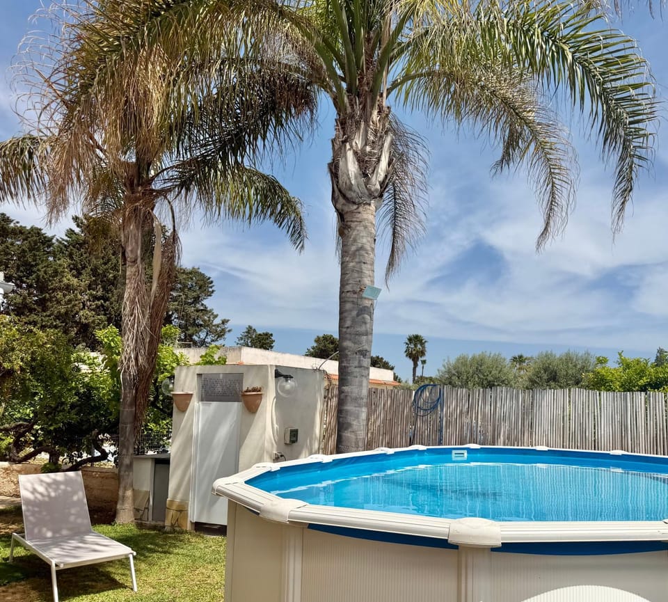 Irene's house near the sea with pool, parking & wi-fi House in Sicily