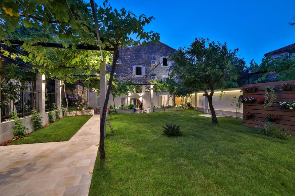 Property building, Garden