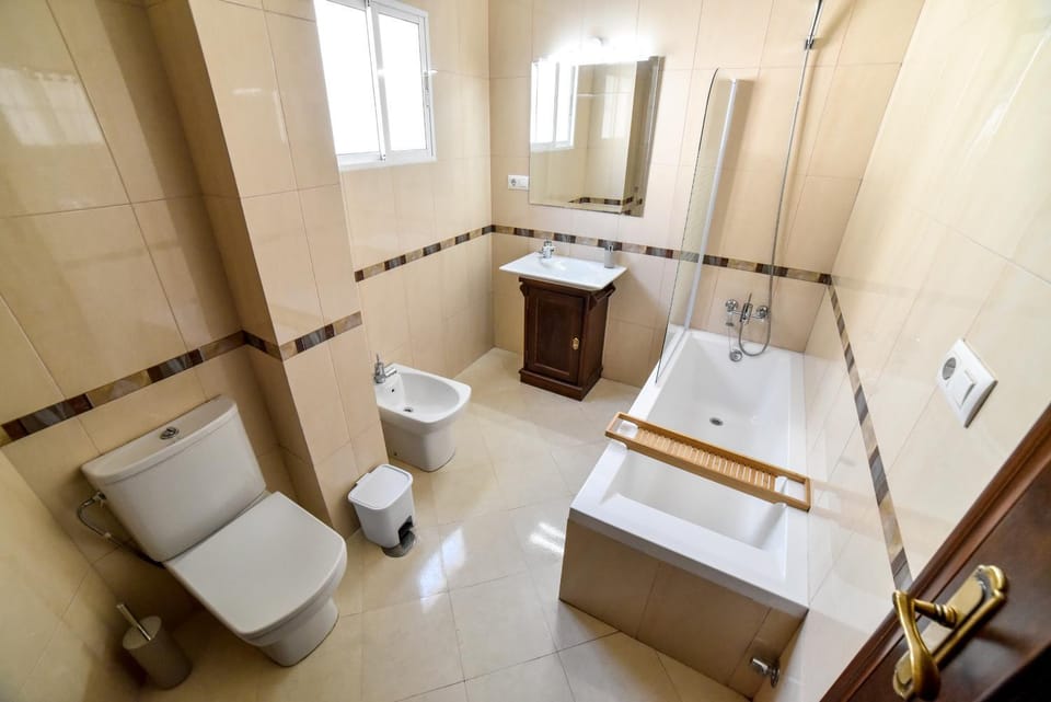 Toilet, Bathroom