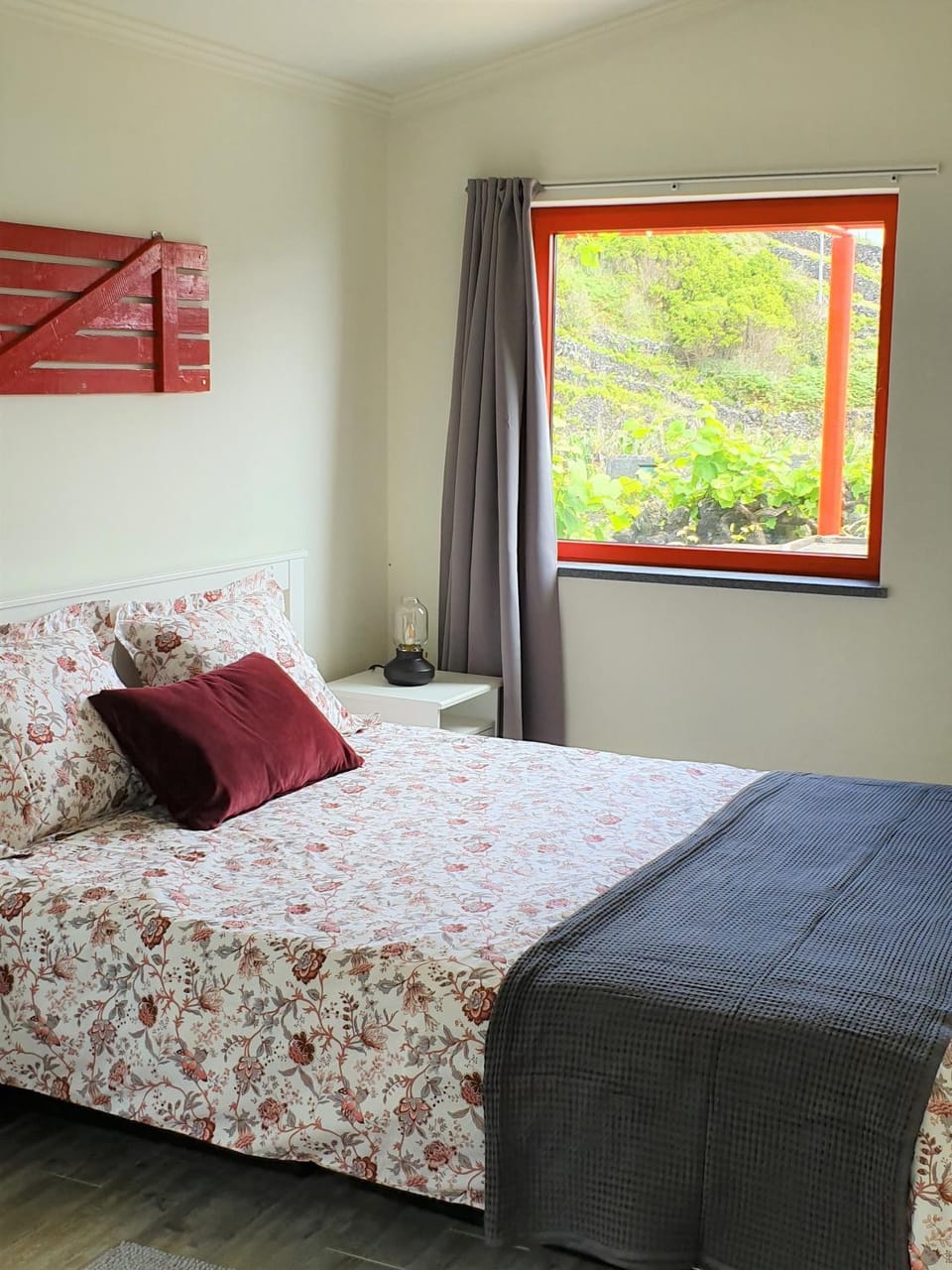 Bedroom, Garden view
