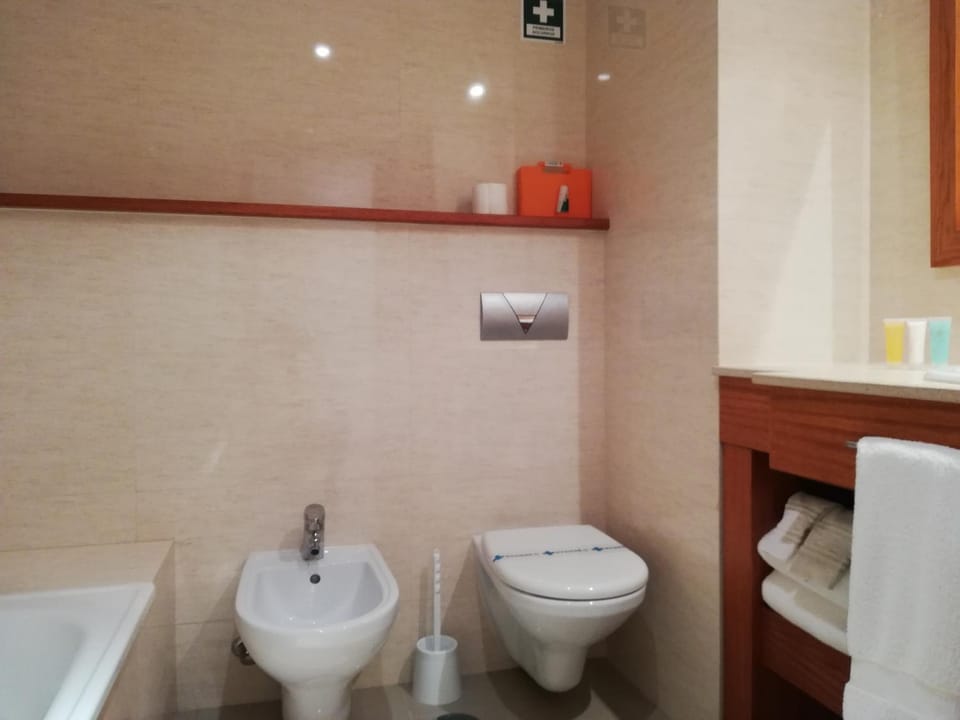 Toilet, Bathroom
