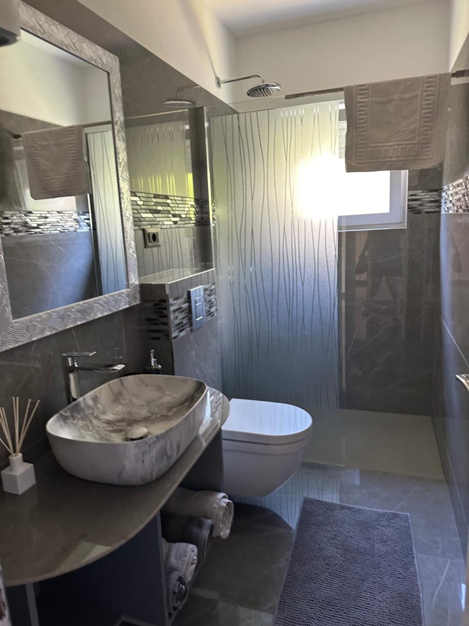 Shower, Toilet, Bathroom