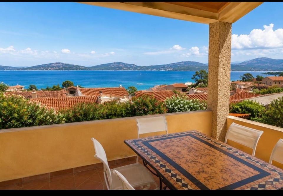 villa PICOZZI cannigione costa smeralda Villa in Sardinia