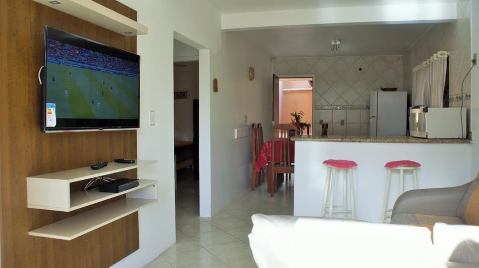 Casa 02 dorm na Rua Salmao House in Bombinhas