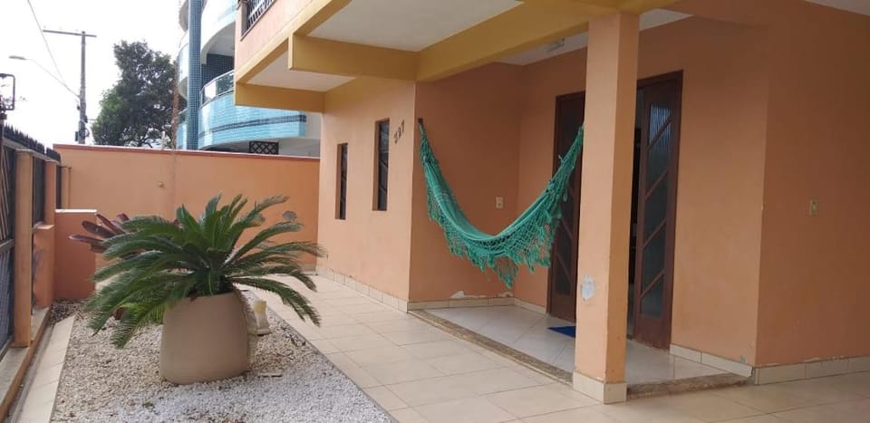 Casa 02 dorm na Rua Salmao House in Bombinhas