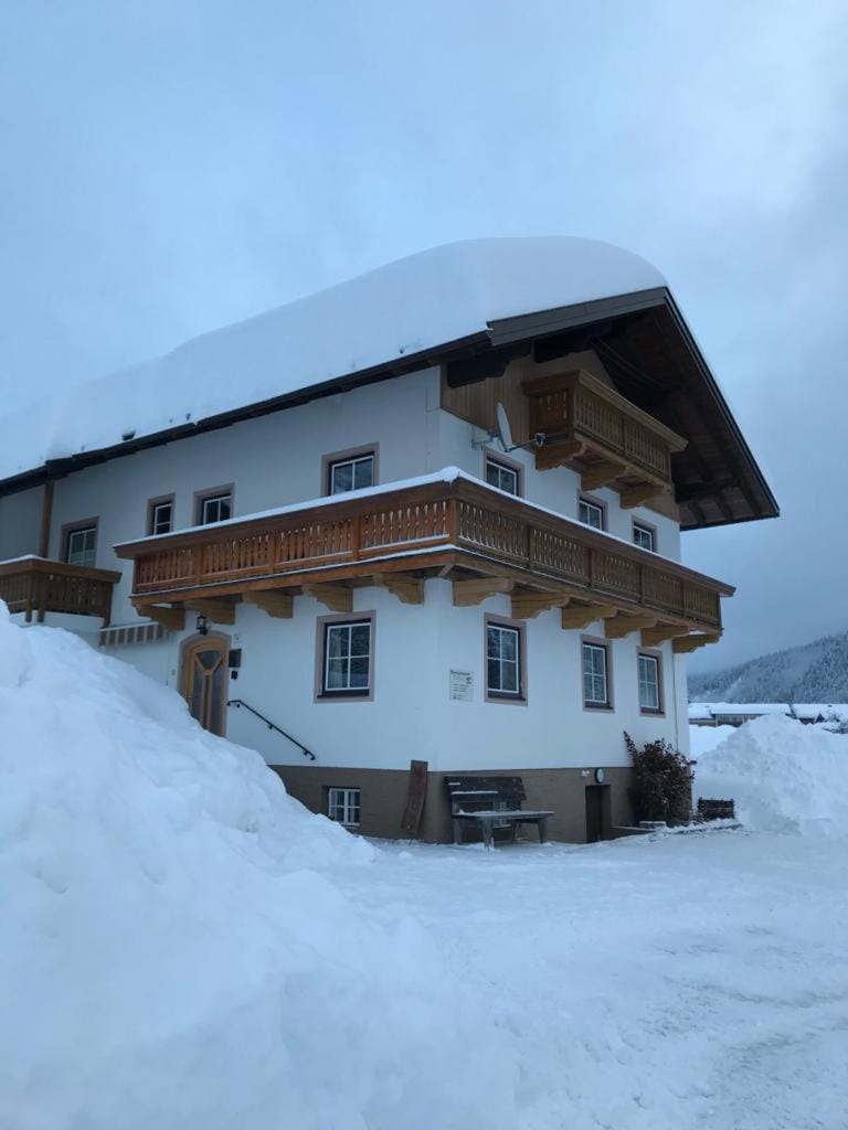 Property building, Winter
