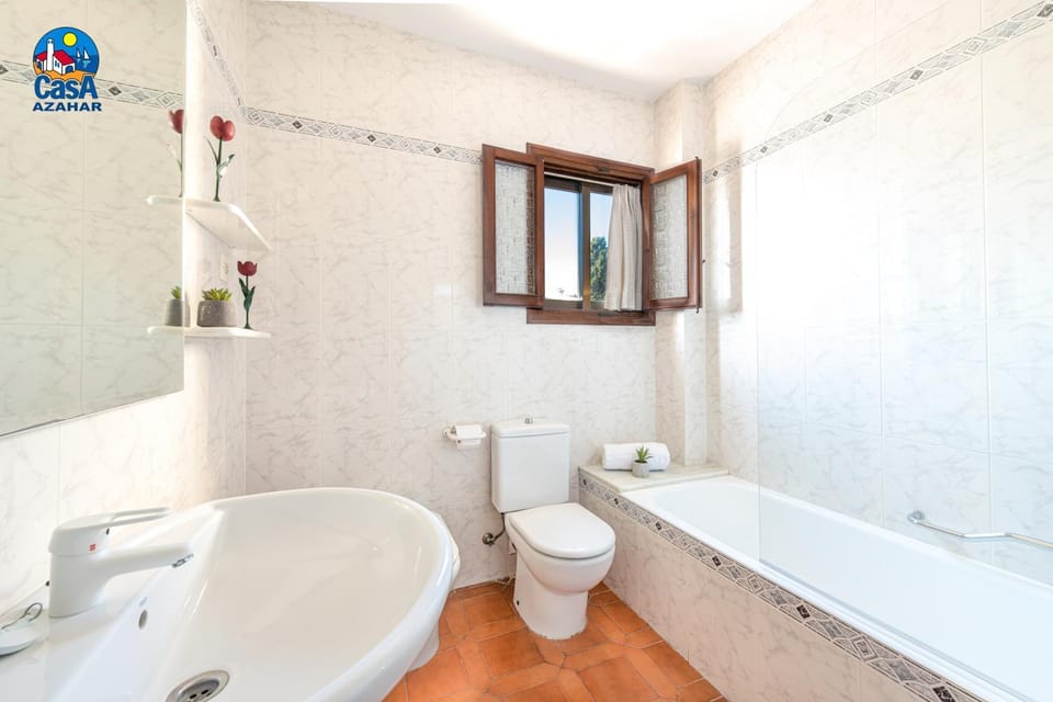 Toilet, Bath