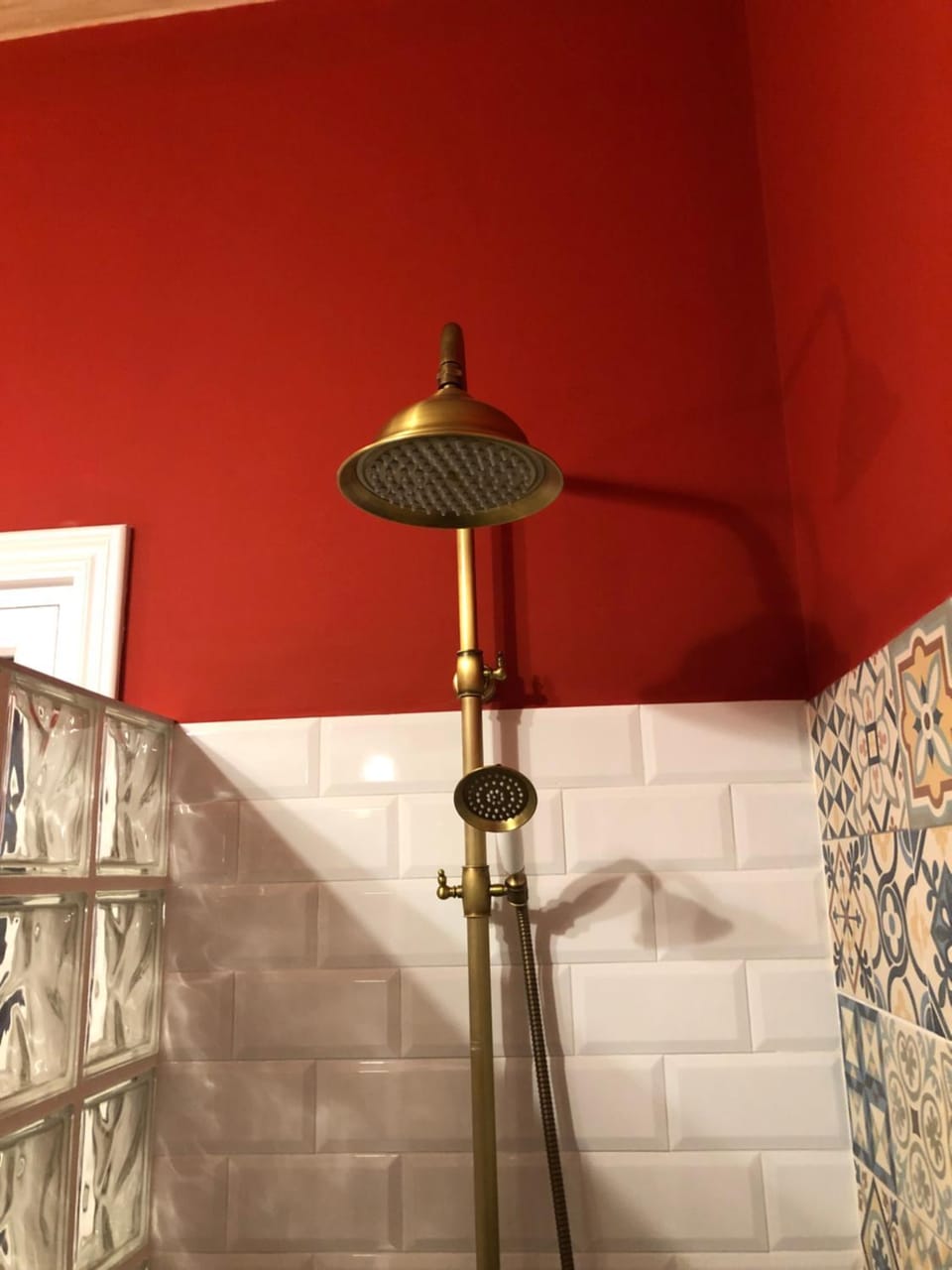 Shower, Toilet, Bathroom, Decorative detail