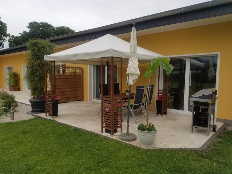 BBQ facilities, Balcony/Terrace