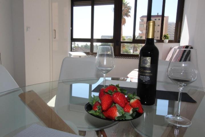 Przytulny Apartament z widokiem na morze !!!!! Apartment in Torrevieja