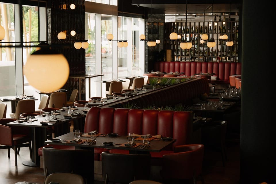 Restaurant/places to eat, Dining area
