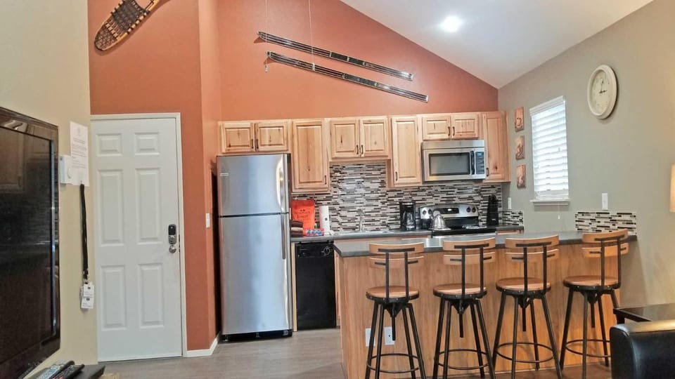 Powder Village E2 House in Sunriver