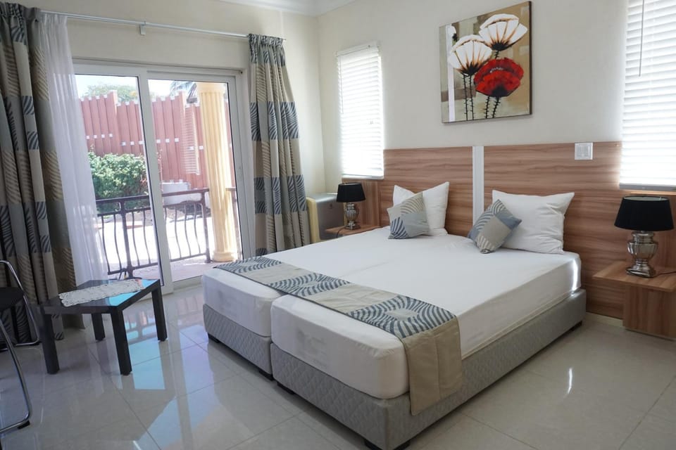 High-End finished apartment Higher Heights, Barbados Apartment in Christ Church