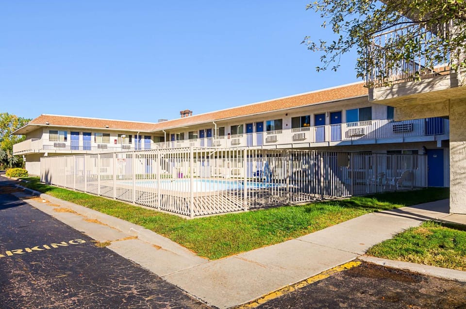 Property building, On site, Pool view, Swimming pool