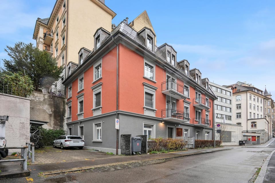 Main Station Studio - Color 1 Apartment in Zurich City