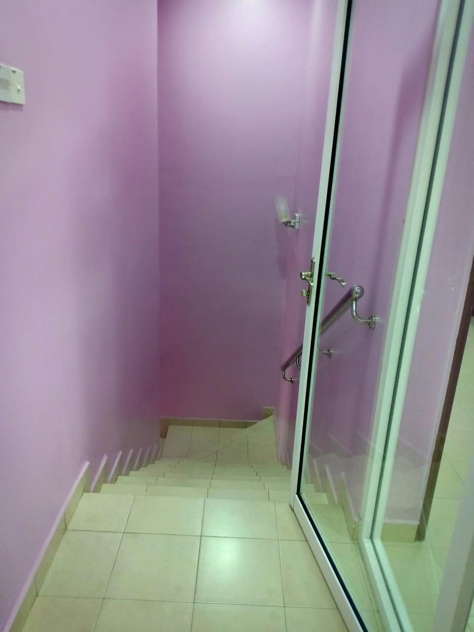 Purple TownHouse 9pax 3R2B Wifi House in Selangor, Malaysia