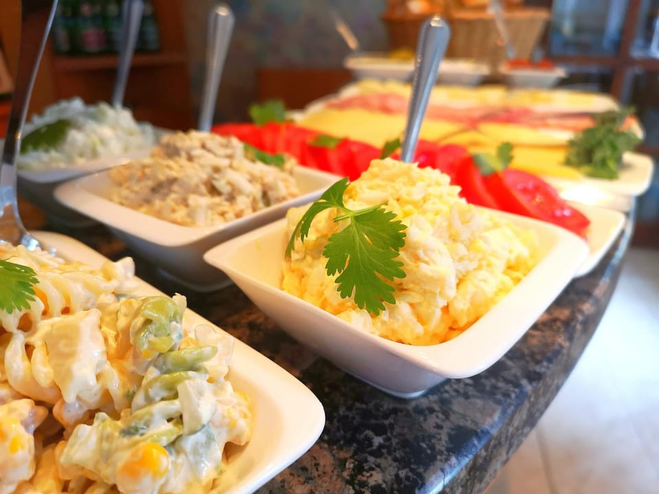 Restaurant/places to eat, Food, Breakfast, Buffet breakfast