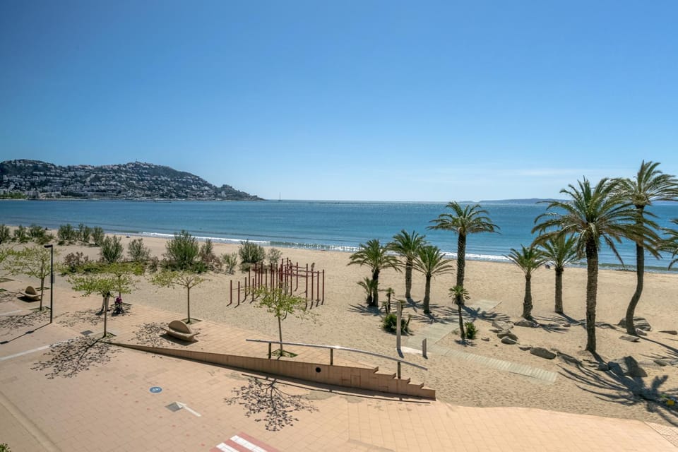 Sea view, Sea view