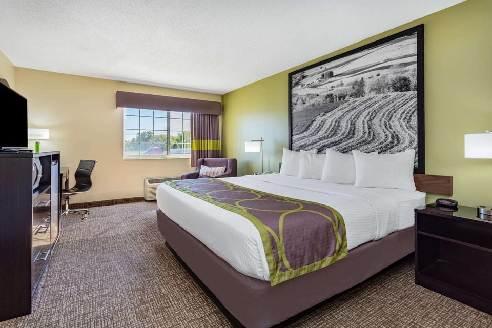 Photo of the whole room, On site