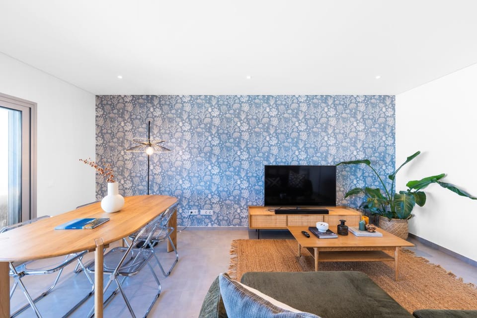 Private Condominium, Pool, Tennis & Sea View by Silver Prop Apartment in Nazaré