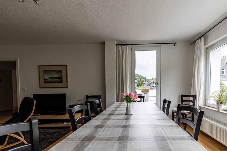 TV and multimedia, Balcony/Terrace, Living room, Dining area