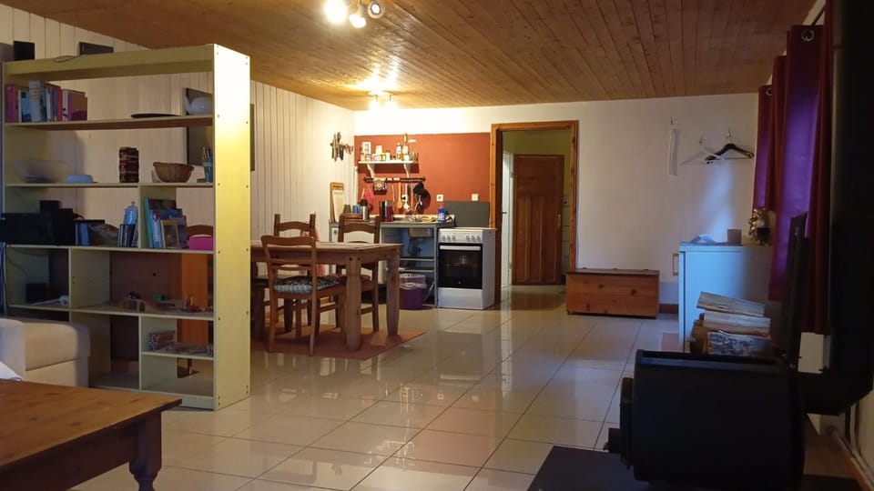Kitchen or kitchenette, Living room, Dining area