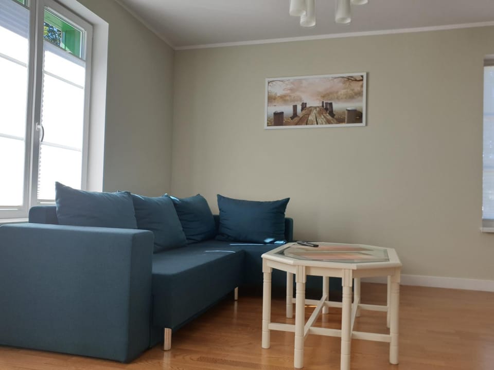 Bed, Living room, Seating area