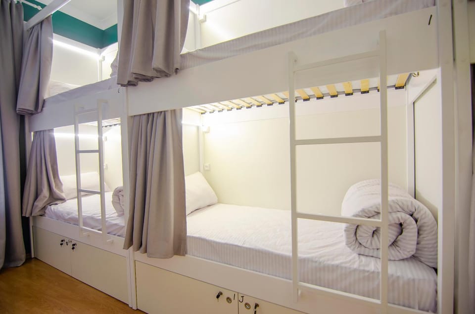 bunk bed