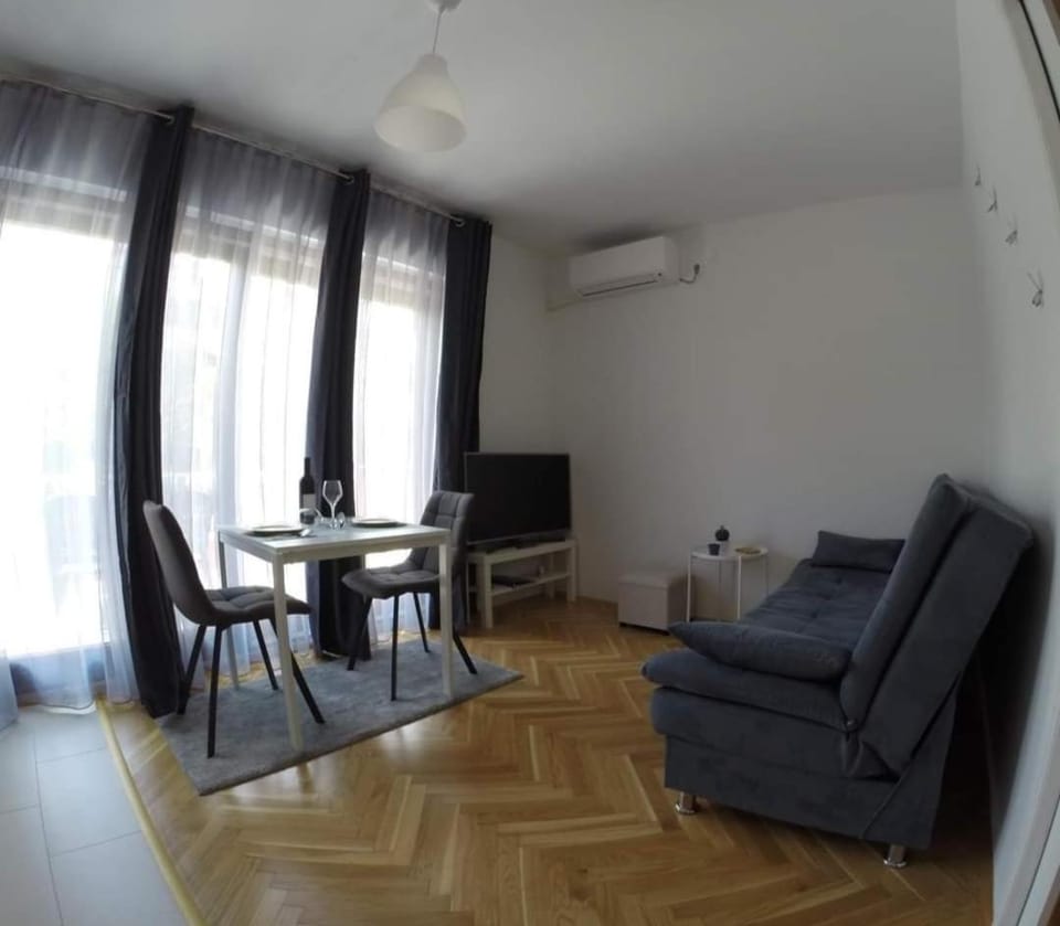Apartment Jacky Rovinj with Parking and free bikes Bed and Breakfast in Rovinj