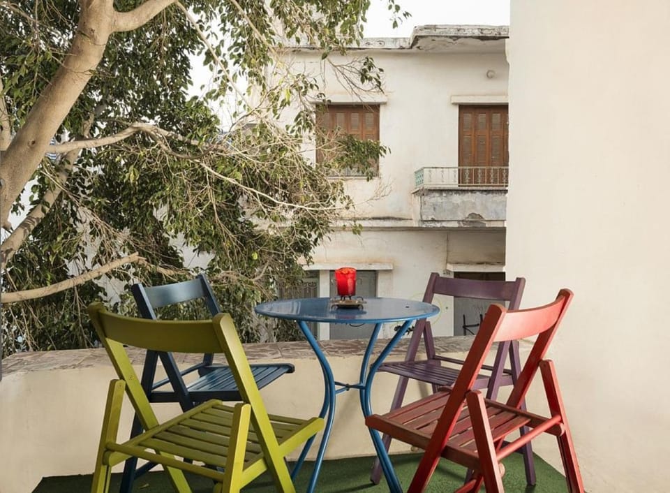 Property building, Patio, Balcony/Terrace, On site, Location