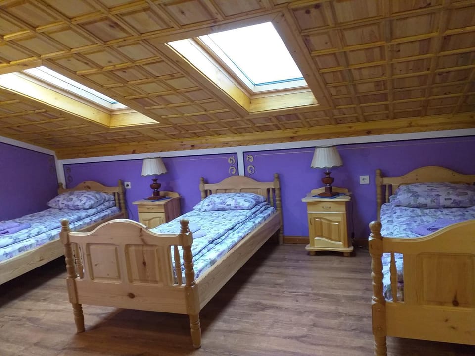 Bed, Photo of the whole room